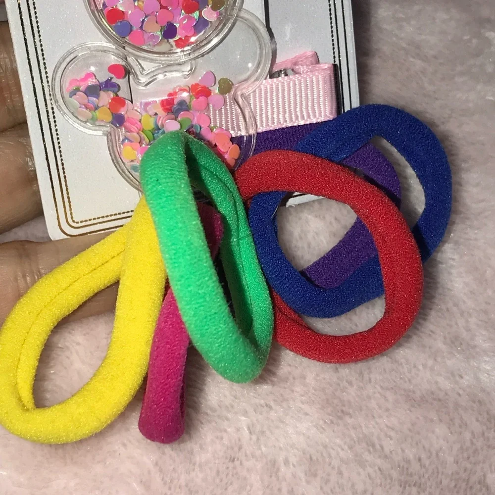 ✨✨5/$10✨✨ Crystal Collection Mouse Hair Clips and Colorful Hair Ties Set New